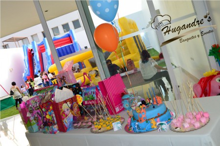 Mesa de regalos, decorada.
